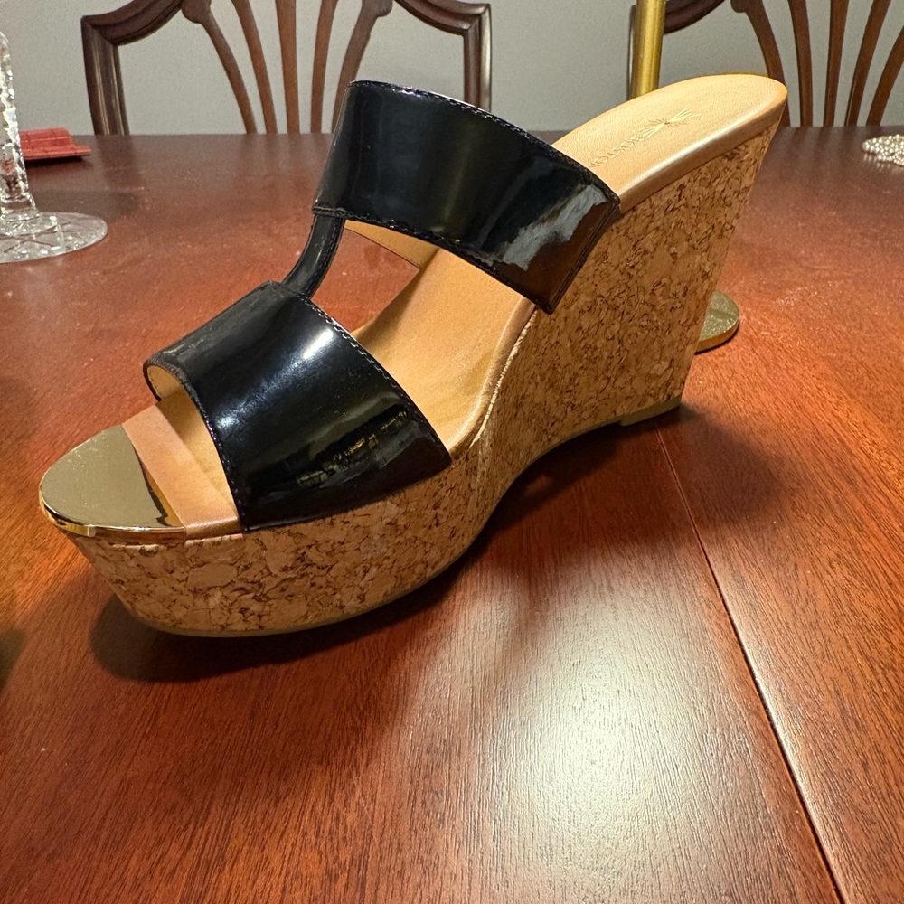 BOSTON PROPER BLACK PATENT WEDGE SANDALS. Size 9.5 M